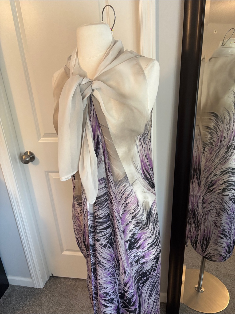 Elegant Lavender & Cream Feather-Print Silk Wrap